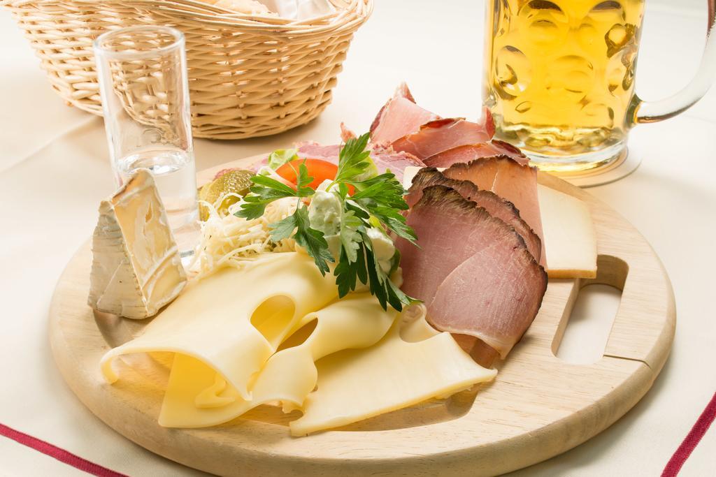 Hotel & Restaurant Waldschloss Πασάου Εξωτερικό φωτογραφία
