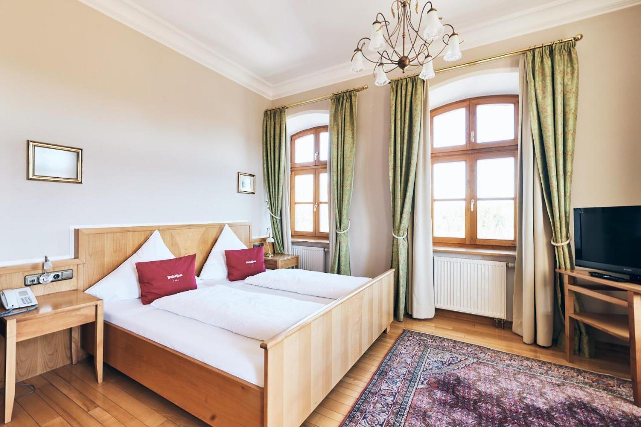 Hotel & Restaurant Waldschloss Πασάου Εξωτερικό φωτογραφία